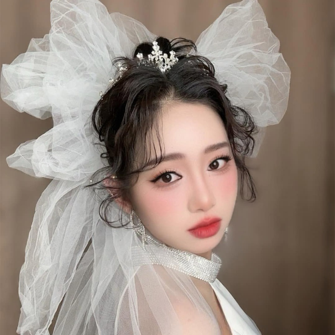 Jolie Thuong Nguyen