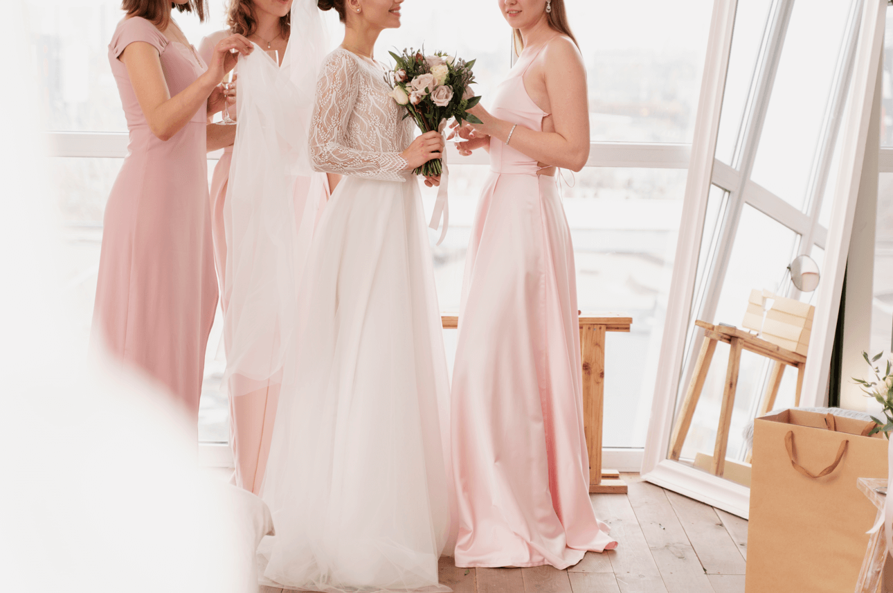 A Comprehensive Wedding dress fitting checklist for the Bride