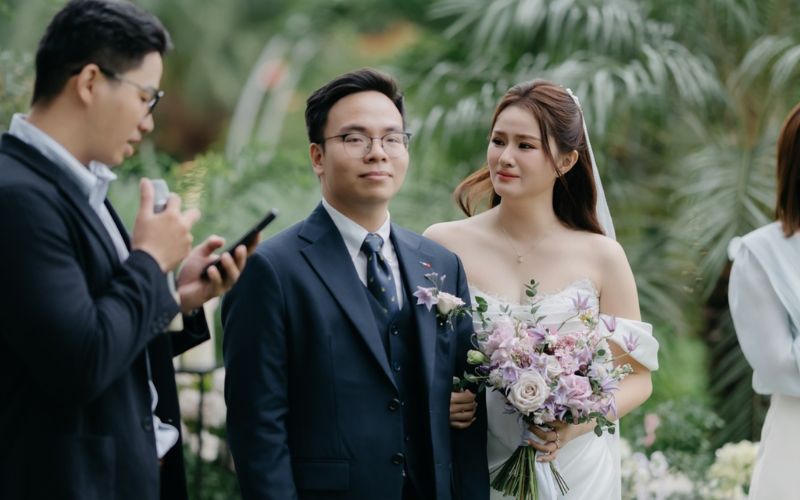 Bạn bè cũng là người có thể tạo ra một bài phát biểu đám cưới xúc động
