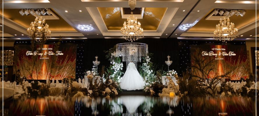 Một đám cưới rực rỡ được tổ chức tại Luxury Palace 