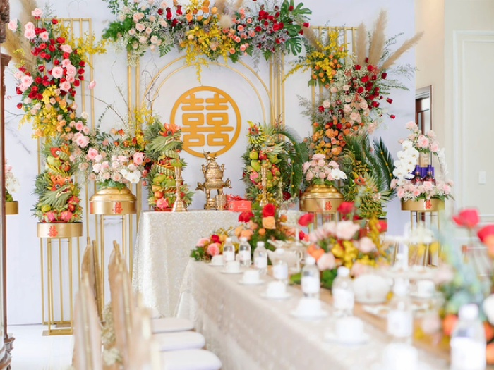 Bàn thờ gia tiên ngày cưới