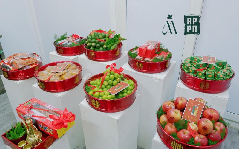 Mâm quả khay truyền thống thay thế nhiều loại quả, thứ bánh - Nguồn Rồng Phụng Phương Nam