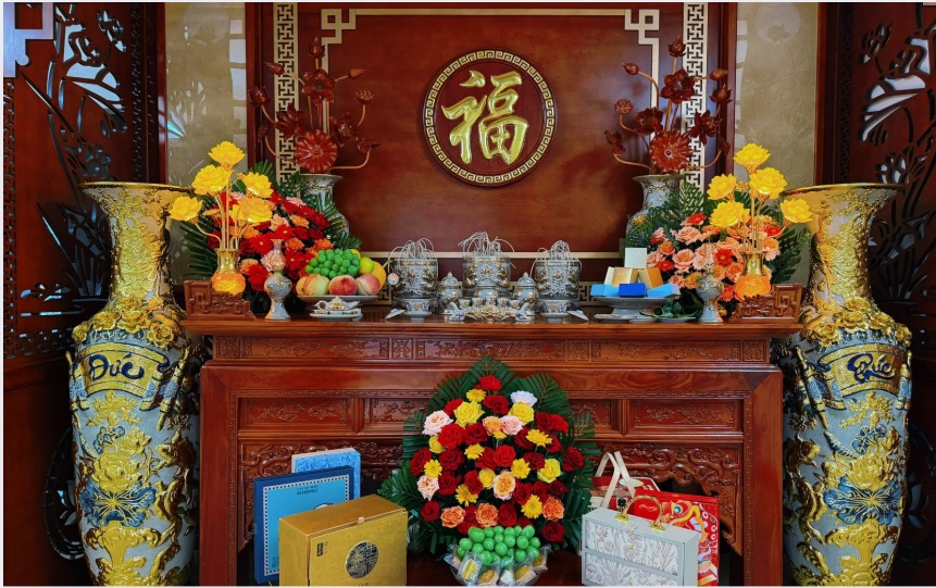 ban-tho-gia-tien-mien-bac-duoc-ve-sinh-gon-gang-truoc-nghi-le-cuoi-hoi